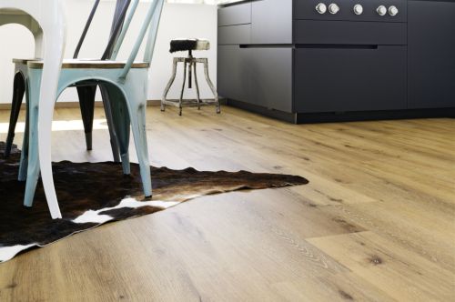 Eiche Savanne DESIGN, HDF Vinyl Twist PLUS lackiert ungefast, Holzoptik, 1-Stab, softsynchron Tilo
